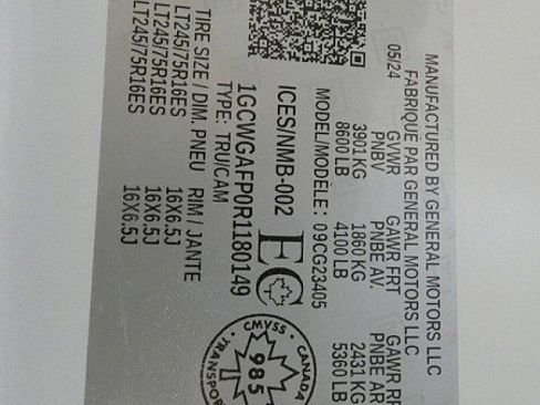 Used 2024 Chevrolet Express 2500 w/ Driver Convenience Package image 21