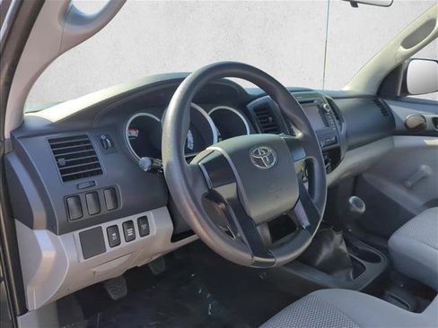 Used 2013 Toyota Tacoma 4x4 Regular Cab image 13