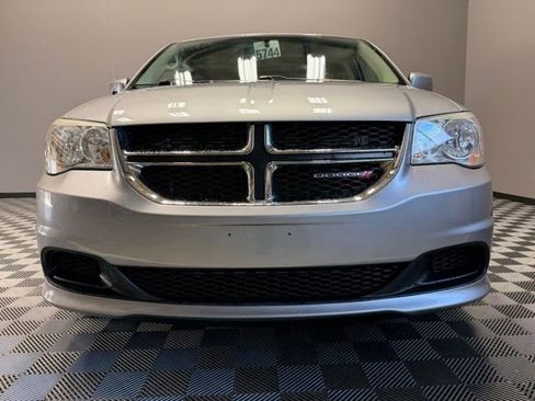 Used 2013 Dodge Grand Caravan SXT FWD image 3
