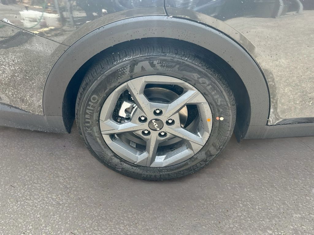 New 2026 Kia K4 FWD image 28