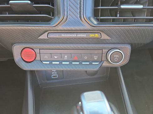Used 2025 Ford Mustang Convertible RWD image 20