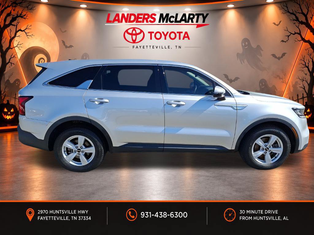 Used 2021 Kia Sorento LX FWD image 2