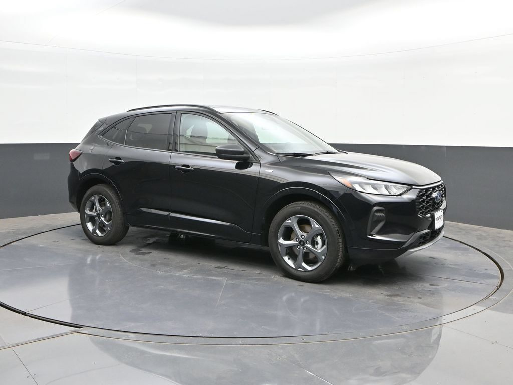 Used 2024 Ford Escape ST-Line w/ Tech Pack #1 AWD/4WD image 17