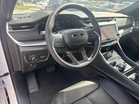 New 2026 Jeep Grand Cherokee Limited AWD/4WD image 17
