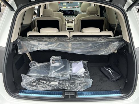 New 2026 Mercedes-Benz GLS 450 4MATIC image 32