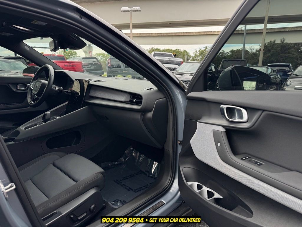 Used 2022 Polestar Polestar 2 w/ Plus Package AWD/4WD image 34