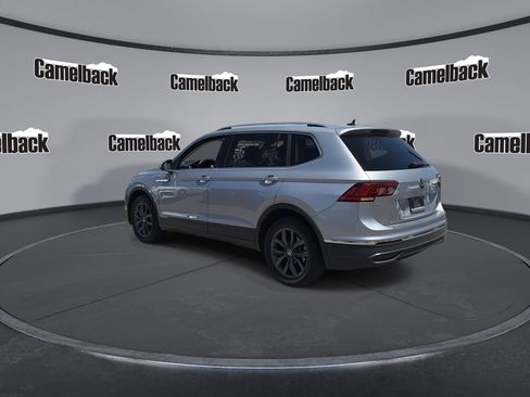 Used 2022 Volkswagen Tiguan SE FWD image 5