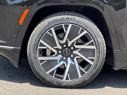 New 2025 Jeep Wagoneer S Limited AWD/4WD image 25