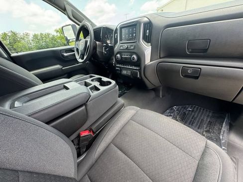 Used 2024 Chevrolet Silverado 2500 Custom w/ Custom Value Package AWD/4WD image 30