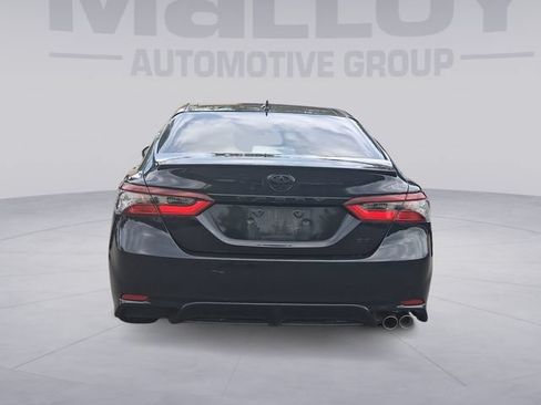 Used 2023 Toyota Camry SE FWD image 4