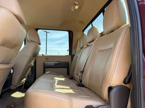 Used 2011 Ford F250 Lariat w/ Chrome Pkg image 18