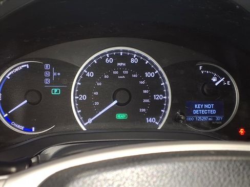 Used 2012 Lexus CT 200h image 11