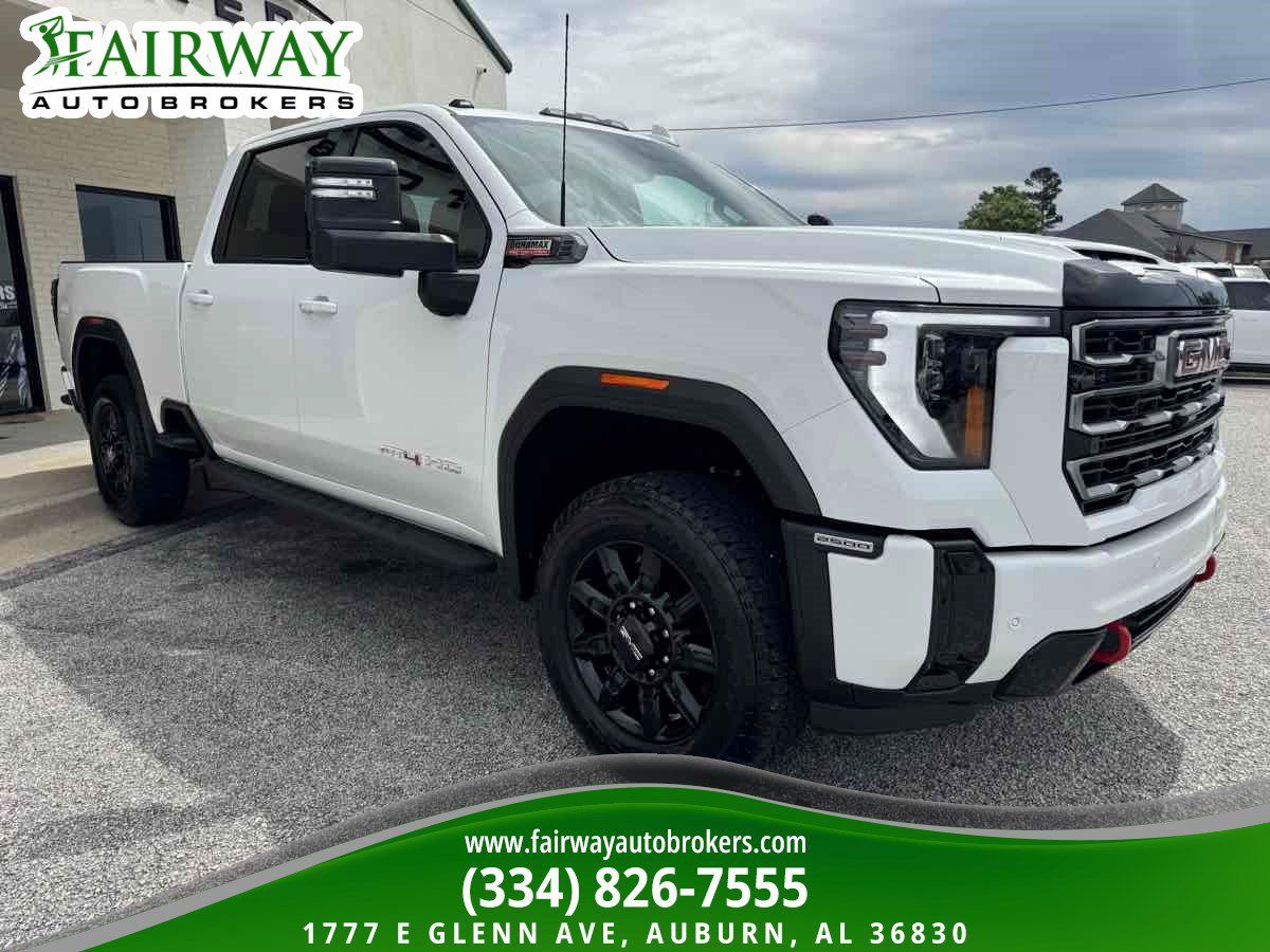 Used 2025 GMC Sierra 2500 AT4 w/ AT4 Premium Plus Package AWD/4WD image 4