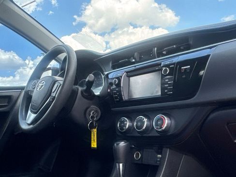 Used 2016 Toyota Corolla L FWD image 31