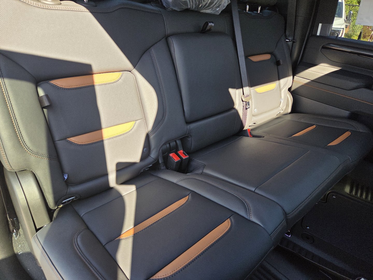 New 2026 GMC Sierra 2500 AT4 w/ AT4 Premium Plus Package AWD/4WD image 24