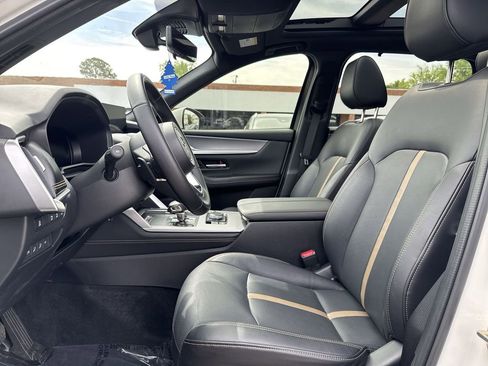 Used 2025 MAZDA CX-90 3.3 Turbo w/ Premium Plus Pkg image 11