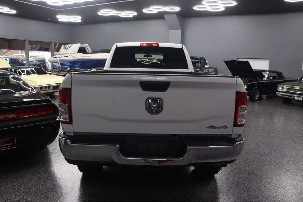 Used 2020 RAM 2500 Tradesman w/ Chrome Appearance Group AWD/4WD image 4