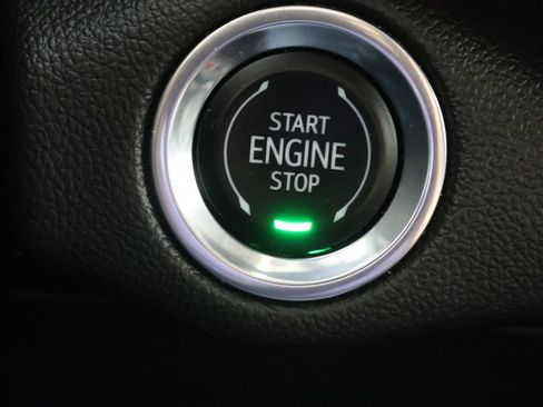 Used 2023 Buick Envision Essence AWD/4WD image 17
