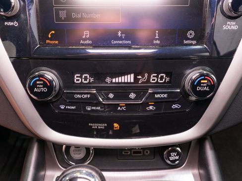 Used 2021 Nissan Murano SV FWD image 18