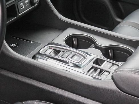 Used 2025 Honda Pilot EX-L image 26
