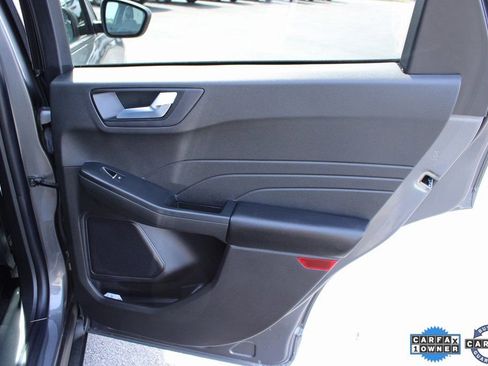 Used 2024 Ford Escape ST-Line w/ Cold Weather Package FWD image 16