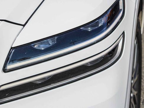 Used 2023 Genesis GV80 2.5T image 10