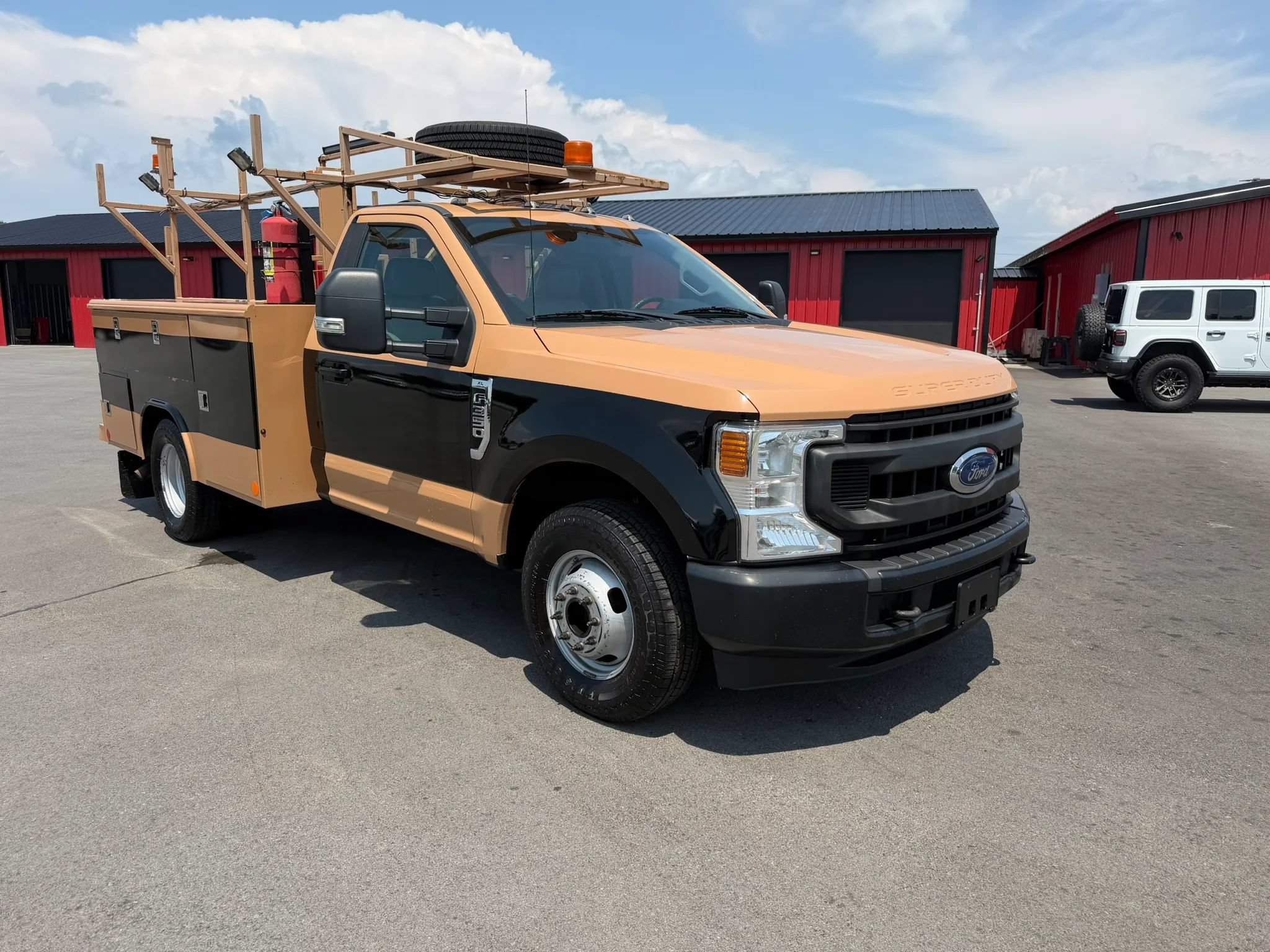 Used 2020 Ford F350 XL w/ Power Equipment Group RWD image 1