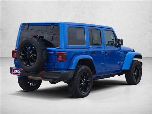 Used 2024 Jeep Wrangler Unlimited Sahara AWD/4WD image 5