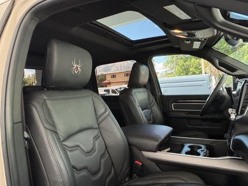 Used 2022 RAM 2500 Big Horn w/ Level C Equiment Group AWD/4WD image 35