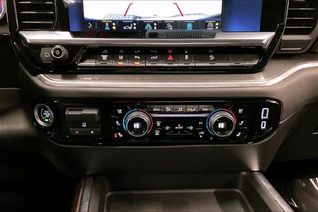 Used 2024 Chevrolet Silverado 2500 High Country w/ Technology Package AWD/4WD image 28