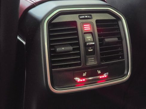 Certified 2024 Porsche Macan GTS image 19