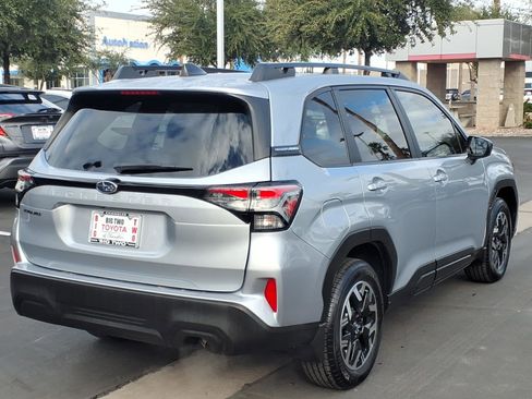 Used 2025 Subaru Forester Premium w/ Convenience Package #2 image 8