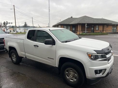 Used 2015 Chevrolet Colorado W/T image 3