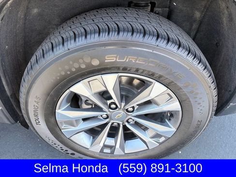 Used 2025 Chevrolet Equinox LT w/ Convenience Package II AWD/4WD image 24