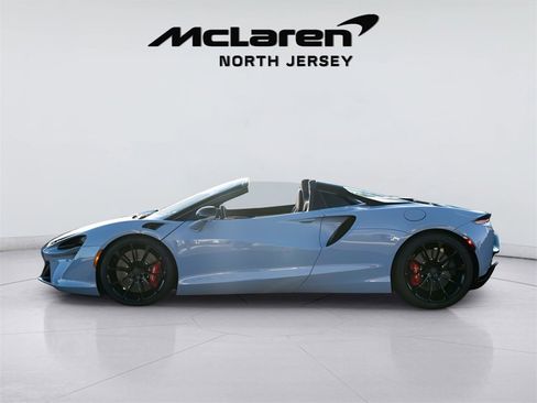 Used 2025 McLaren Artura Spider image 8