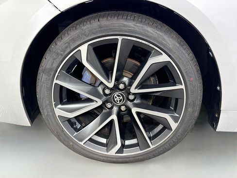 Used 2022 Toyota Corolla SE FWD image 38