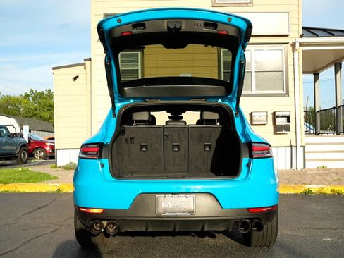 Used 2021 Porsche Macan AWD/4WD image 33