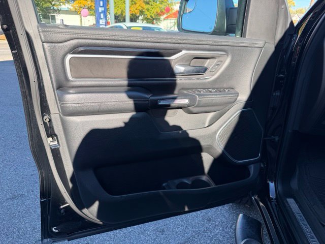 Used 2021 RAM 1500 Laramie w/ Sport Appearance Package AWD/4WD image 10
