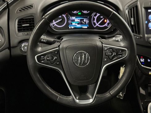 Used 2017 Buick Regal Sport Touring FWD image 5