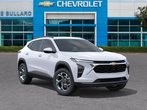 New 2026 Chevrolet Trax LT w/ Sunroof Package FWD image 42