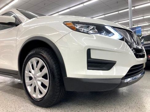 Used 2020 Nissan Rogue S image 39