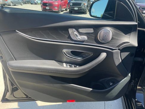 Used 2023 Mercedes-Benz E 350 4MATIC Sedan image 27