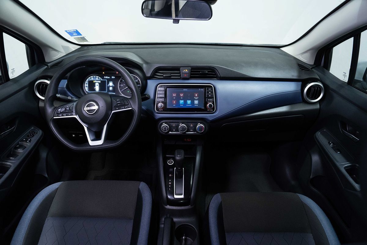 Used 2024 Nissan Versa SV FWD image 25