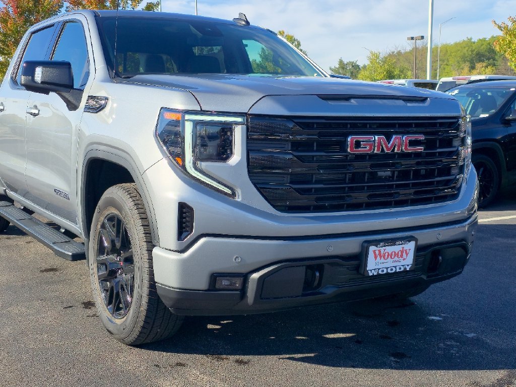 New 2026 GMC Sierra 1500 Elevation w/ Elevation Premium Package AWD/4WD image 32
