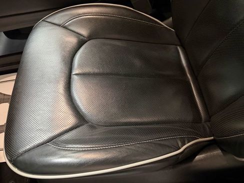 Used 2025 Chrysler Pacifica Limited FWD image 15