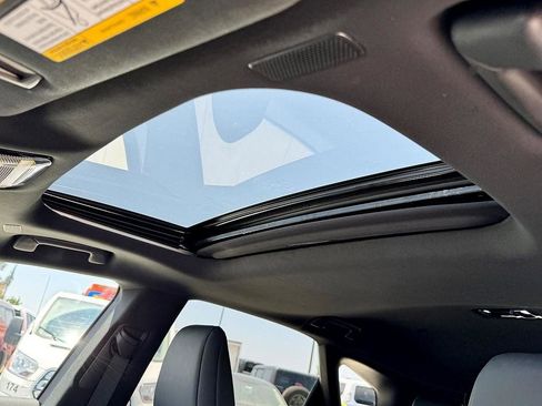 Used 2023 Lexus RX 350 Premium image 22