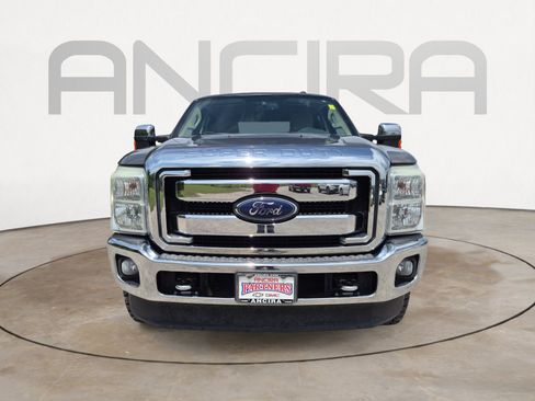 Used 2015 Ford F250 XLT w/ XLT Premium Package AWD/4WD image 4