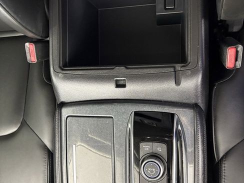 Used 2023 Nissan Armada SV image 34