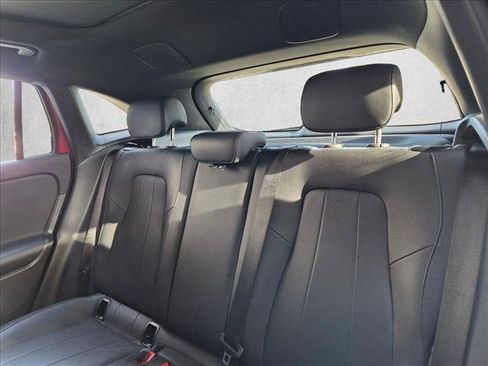 Used 2021 Mercedes-Benz GLA 250 image 16