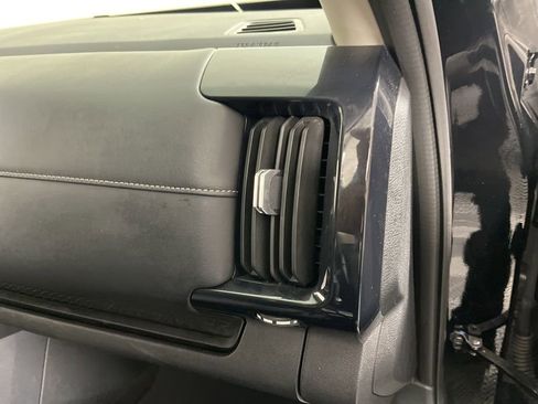 Used 2025 Nissan Pathfinder SV image 20